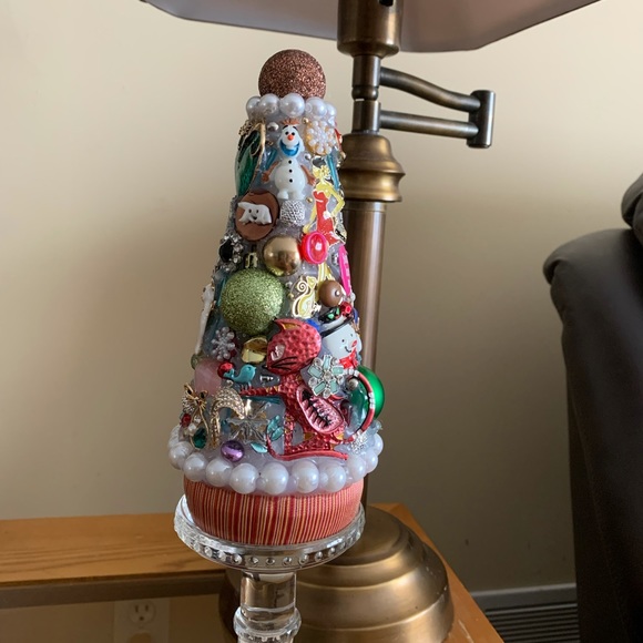 * SOLD!! * MEOWY Christmas Junkdrawer Tree Decoration - Picture 6 of 9